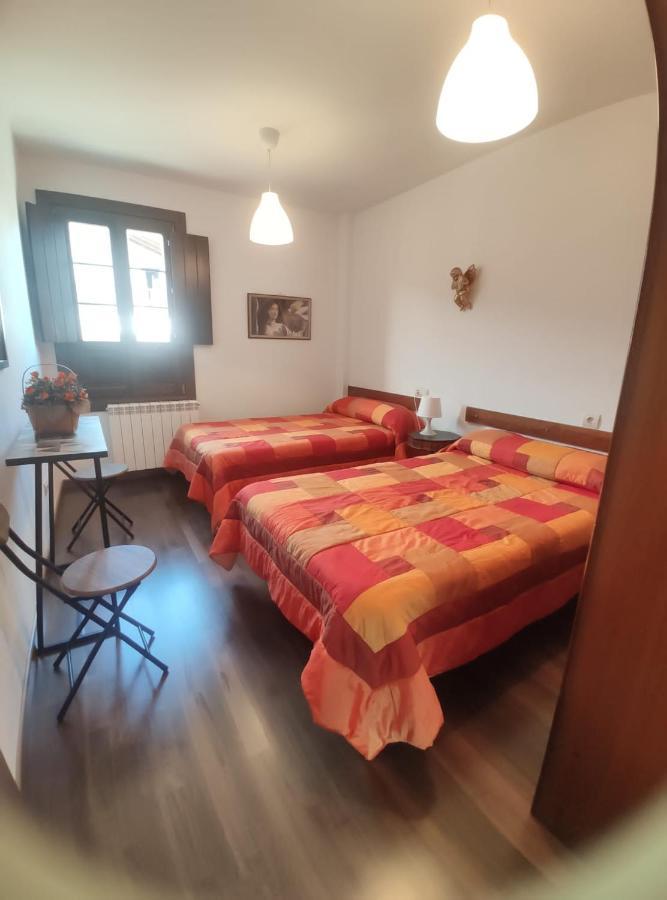 Apartamento Fuendeplata Jaca Exterior photo